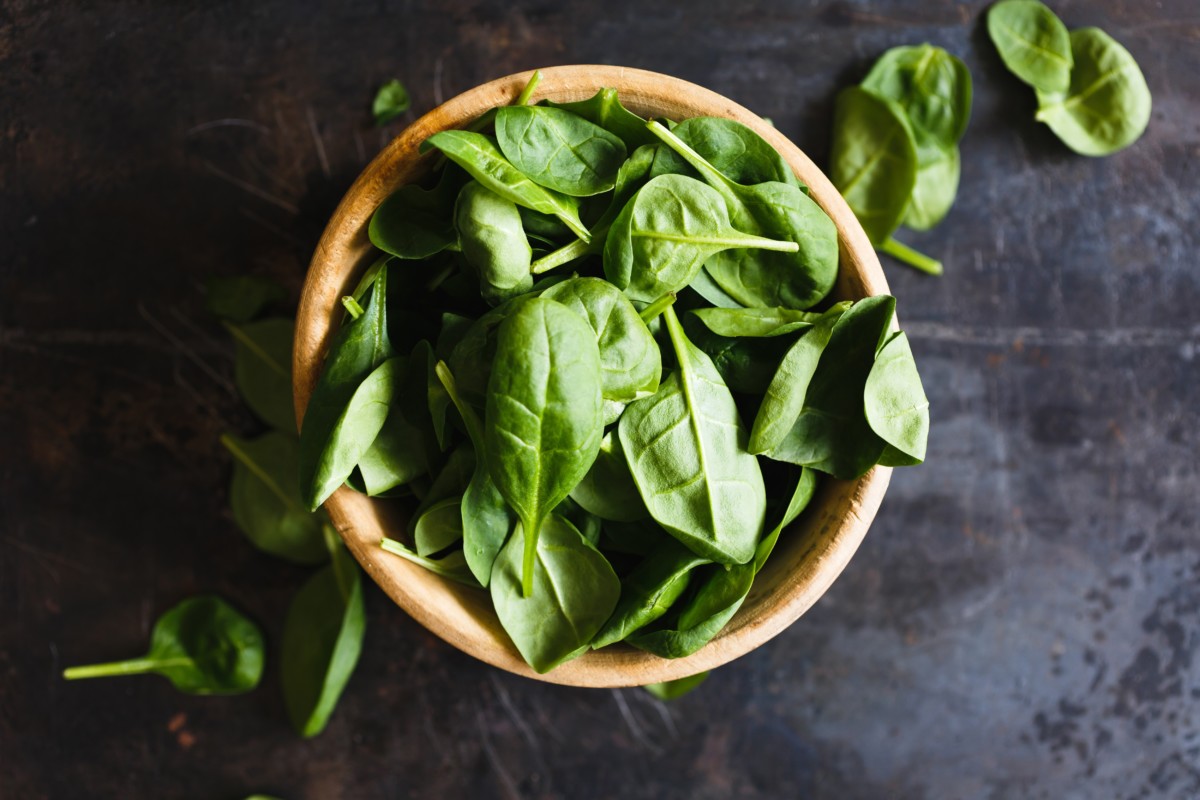 fresh spinach leaves in a bowl