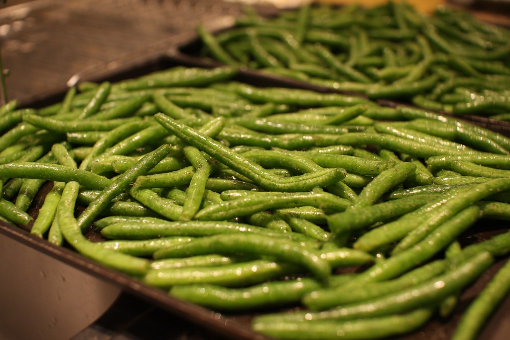Photo of sheet pan of roasted green beans